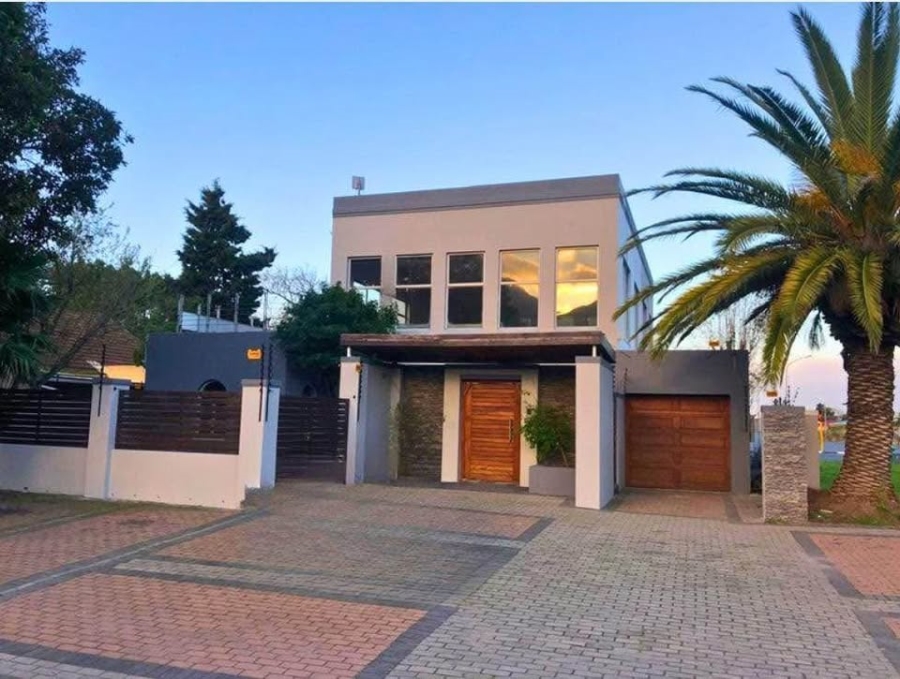 To Let commercial Property for Rent in Claremont Western Cape